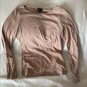 Women's Buckle Black Tan Long Sleeve Top